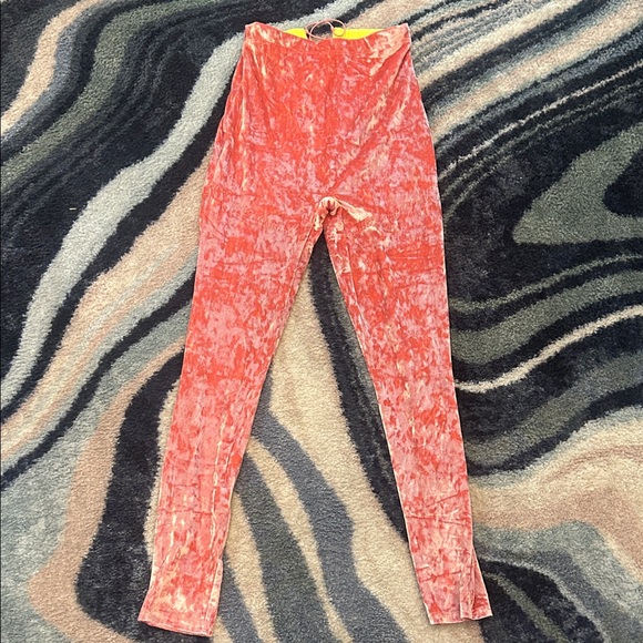 YITTY Velvet Pink Leggings - Picture 1 of 5